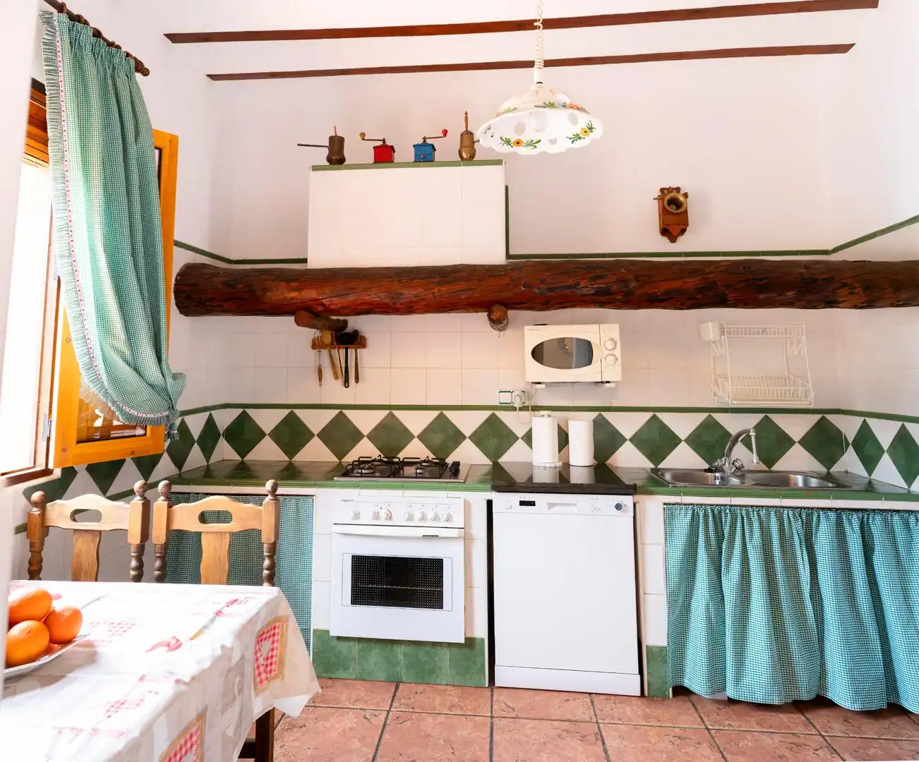 Cuina de Casa o xalet en venda en Blanca amb Terrassa, Piscina i Moblat