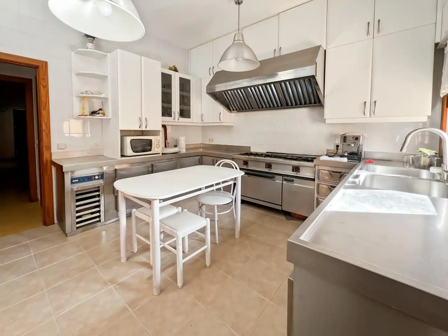 Kitchen of Country homes for sale in Buitrago del Lozoya  with Air Conditioner and Alarm