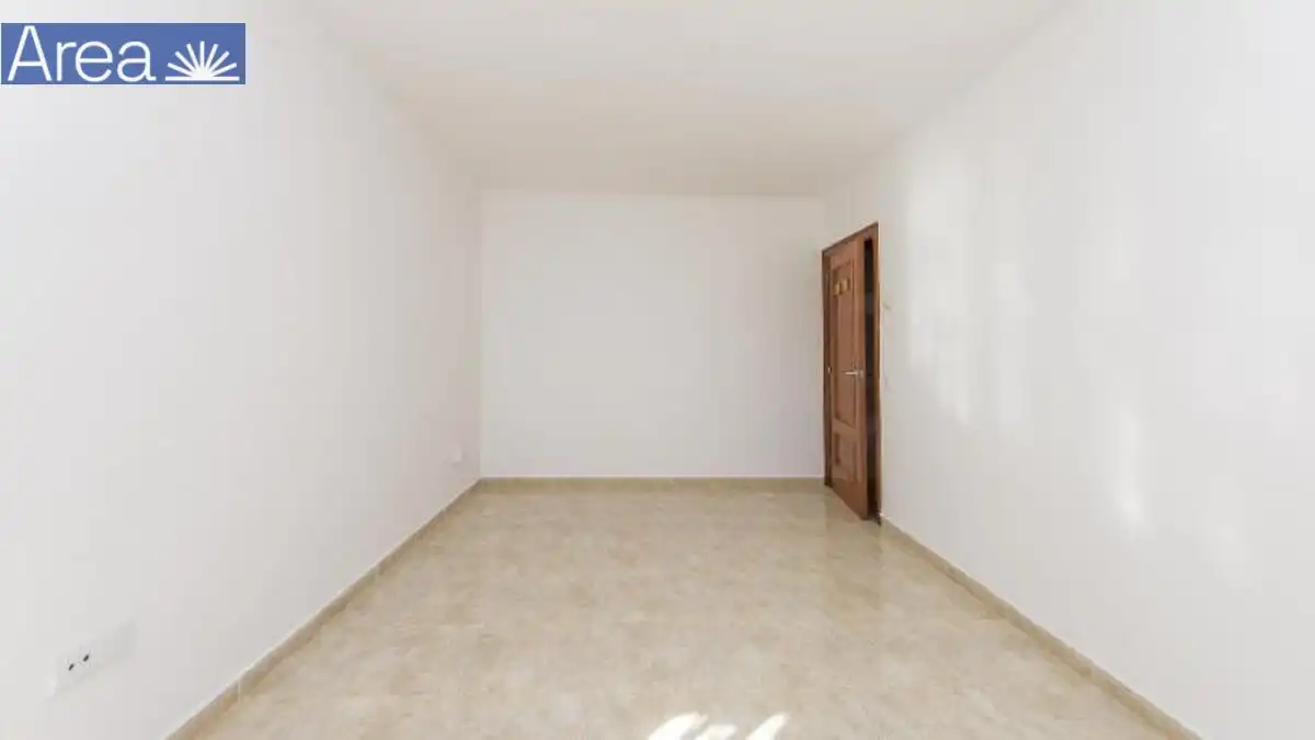 Habitación de Piso en venta en Calella con Terraza y Balcón