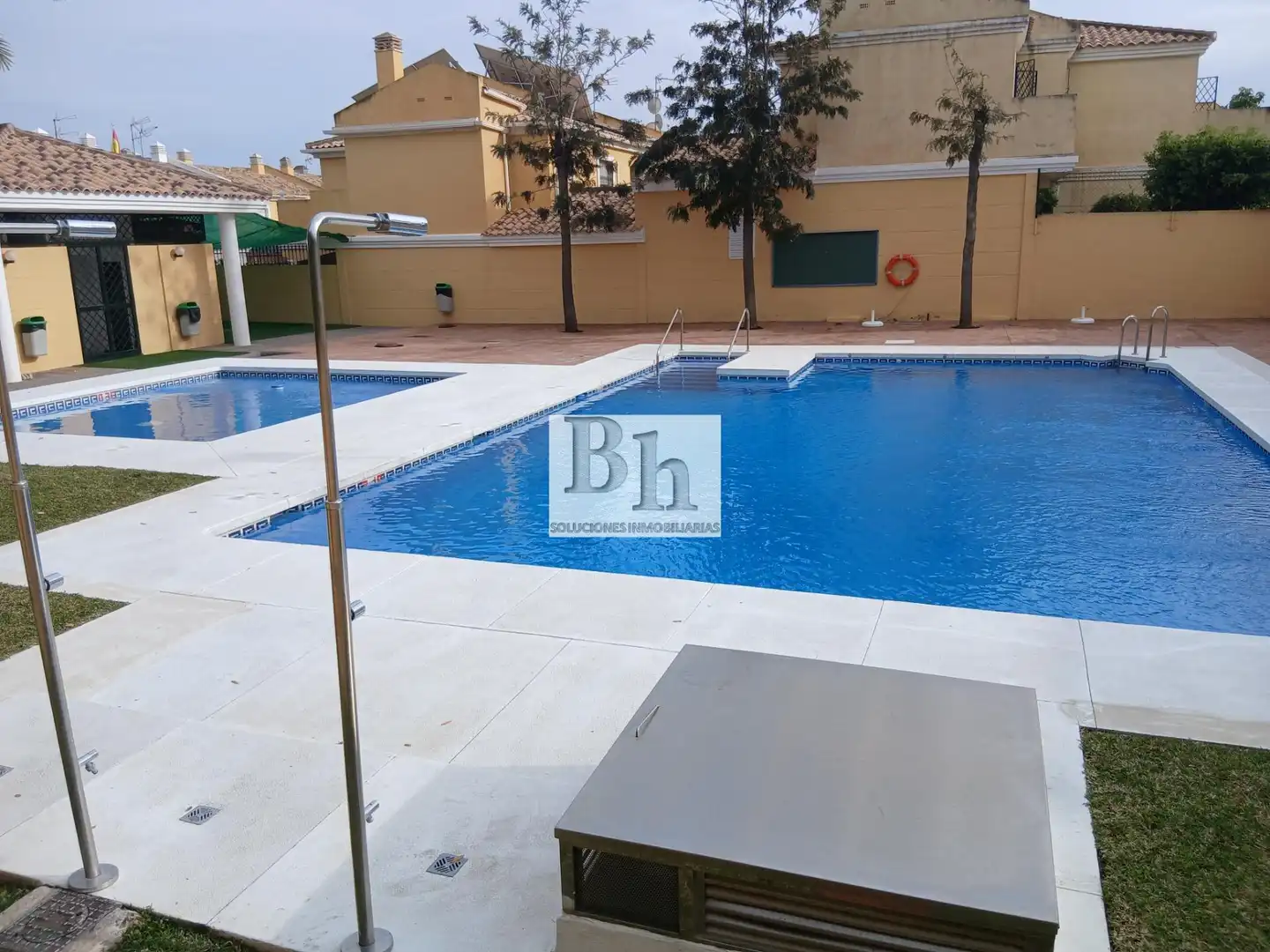 Swimming pool of Houses for sale in Málaga  with Air Conditioner, Terrace and Balcony