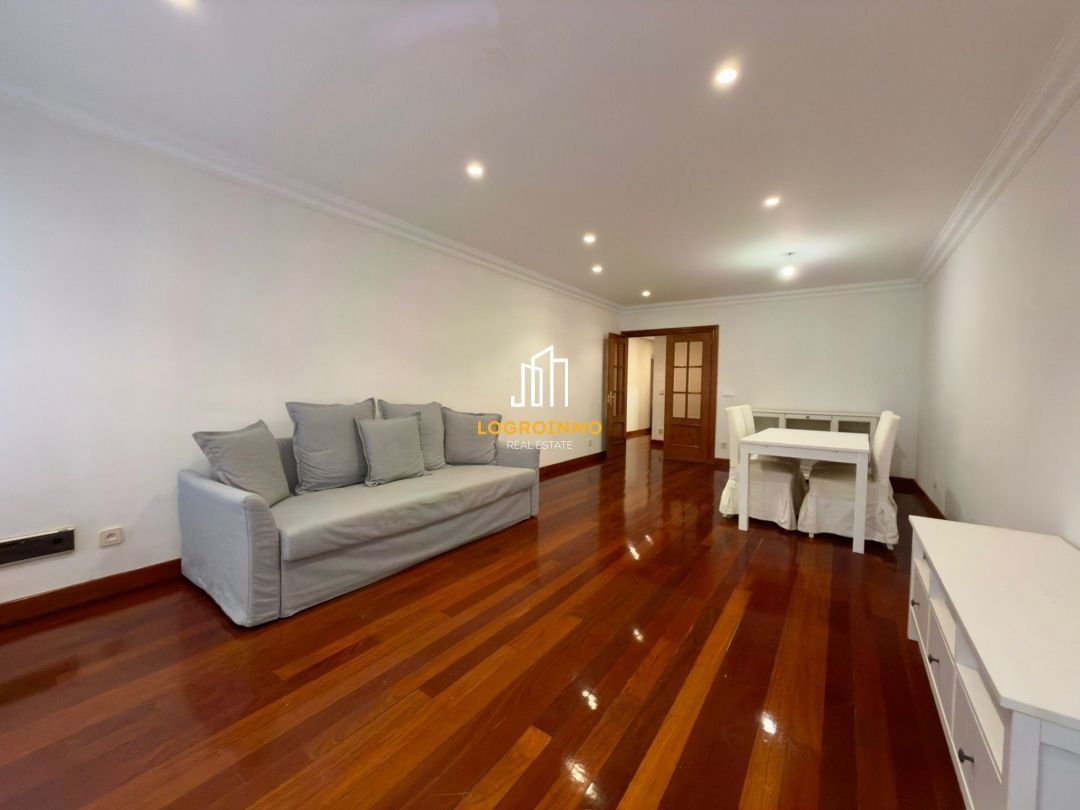 Sala d'estar de Pis en venda en  Logroño amb Aire condicionat, Calefacció i Traster