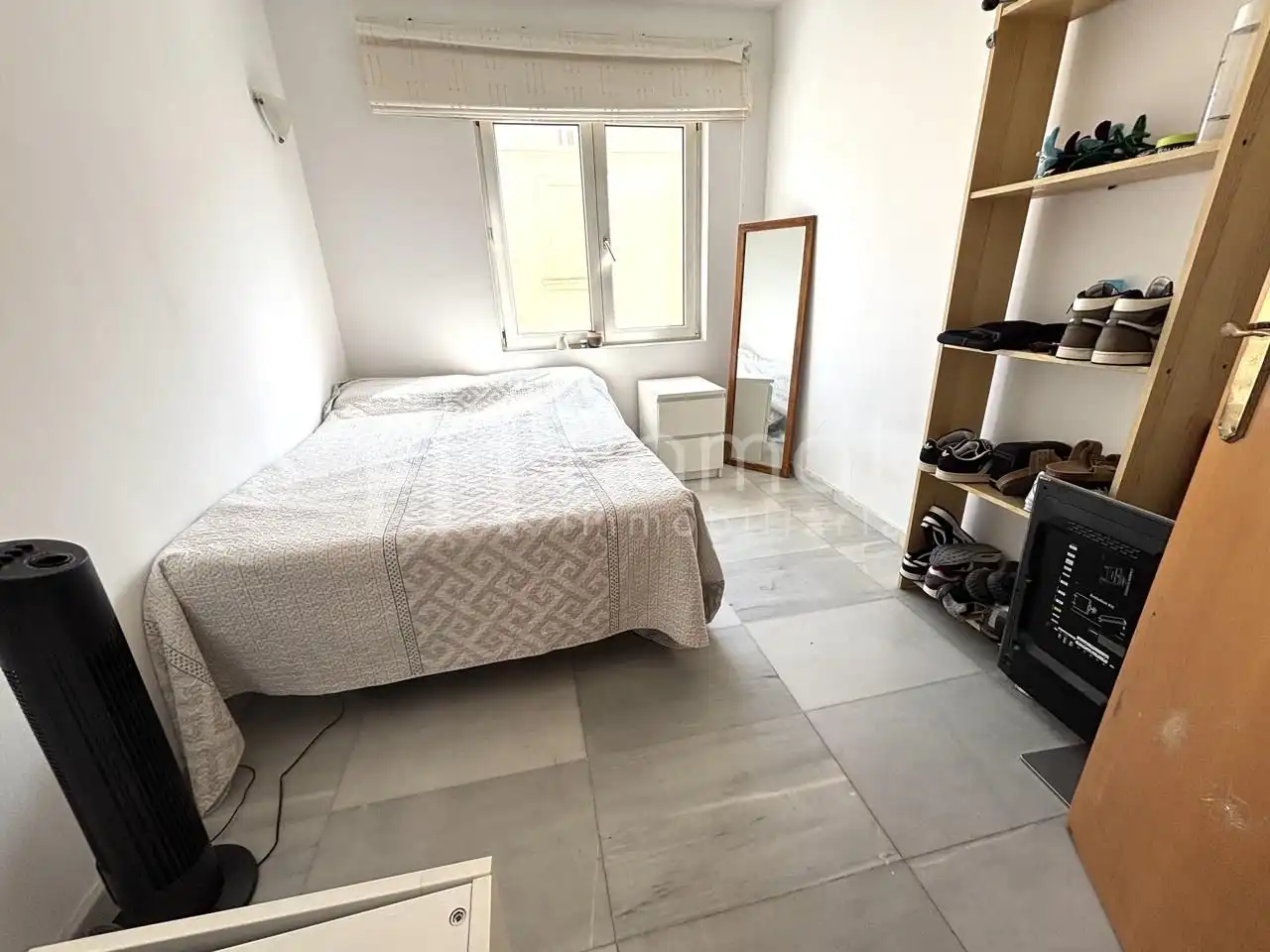 Dormitori de Casa o xalet en venda en Badalona amb Terrassa, Traster i Forn