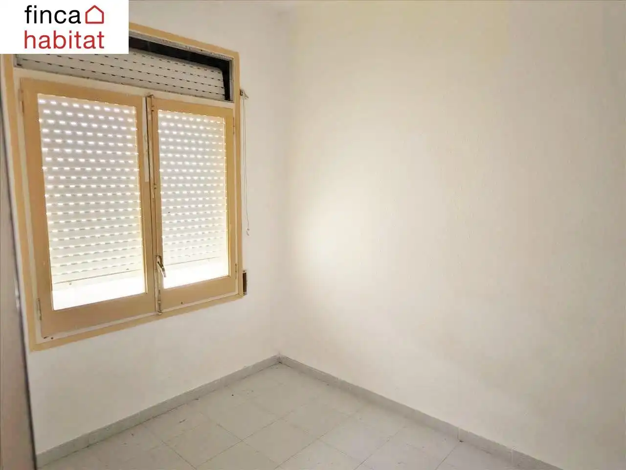 Habitación de Apartamento en venta en Roses con Terraza y Balcón
