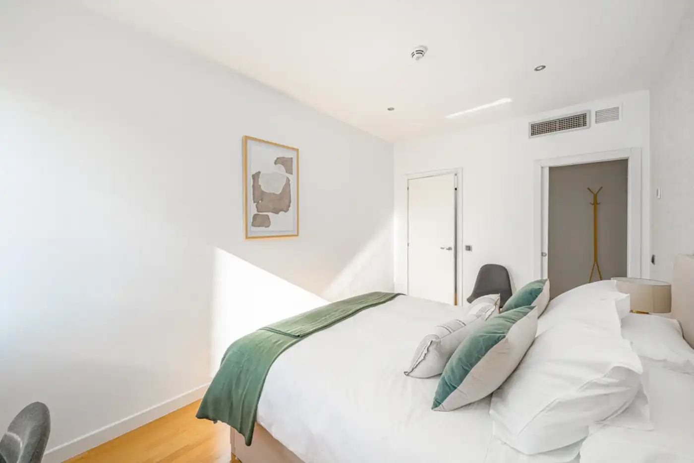 Appartamento con ascensore in affitto a Calle de Villanueva, imagen 24
