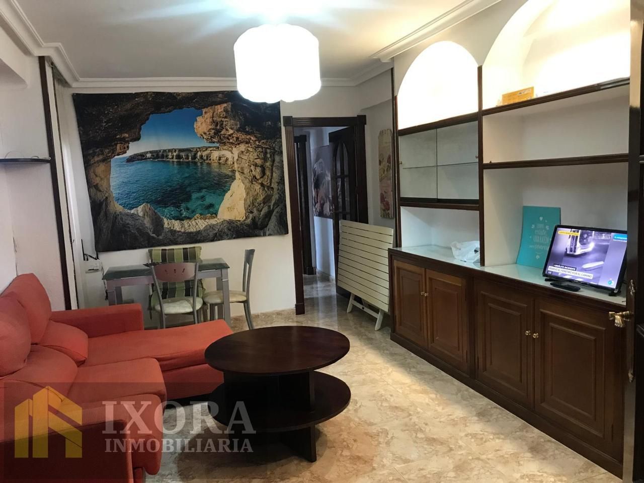 Sala d'estar de Pis en venda en Linares amb Aire condicionat