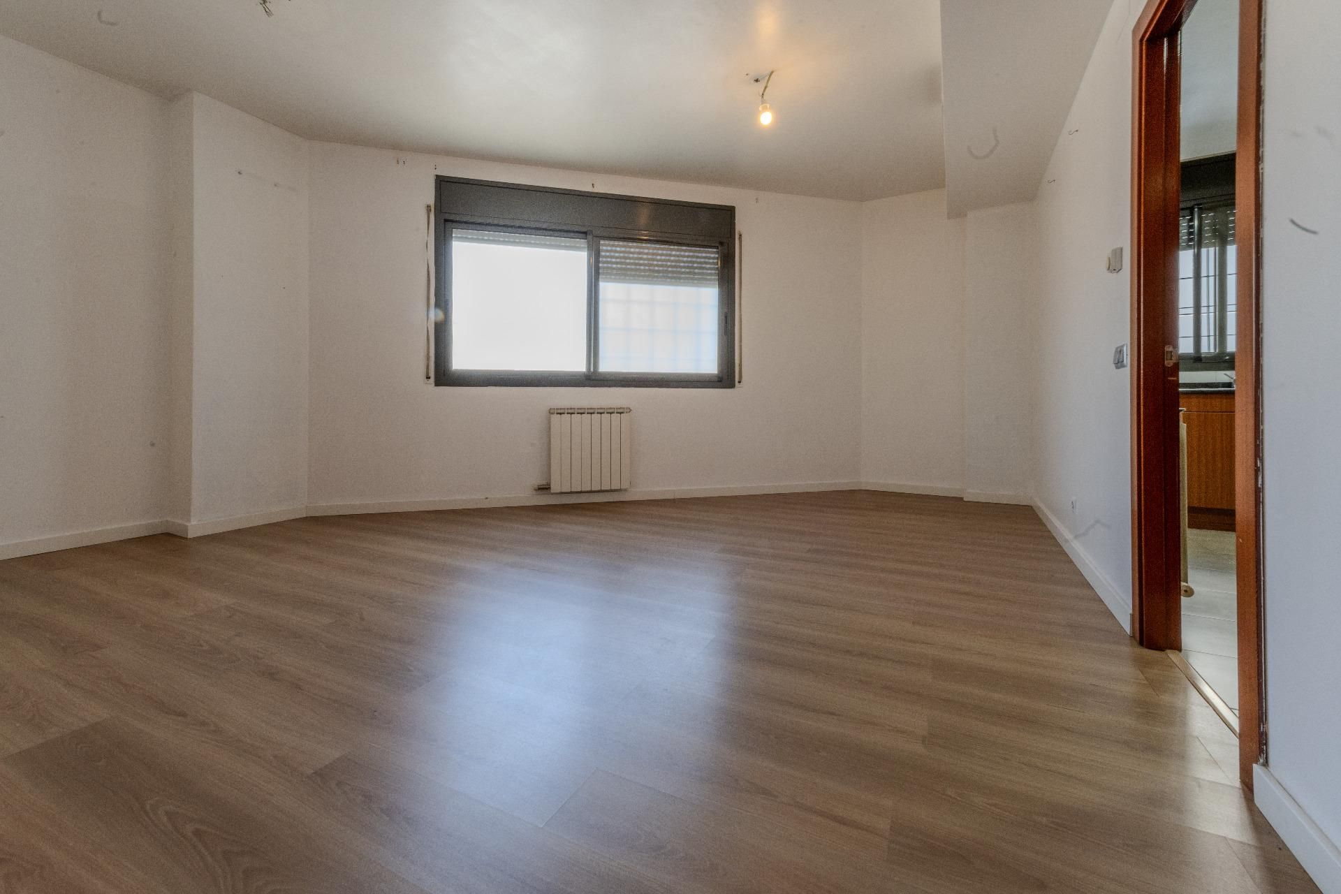 Bedroom of Planta baja to rent in Santa Perpètua de Mogoda  with Air Conditioner, Heating and Parquet flooring