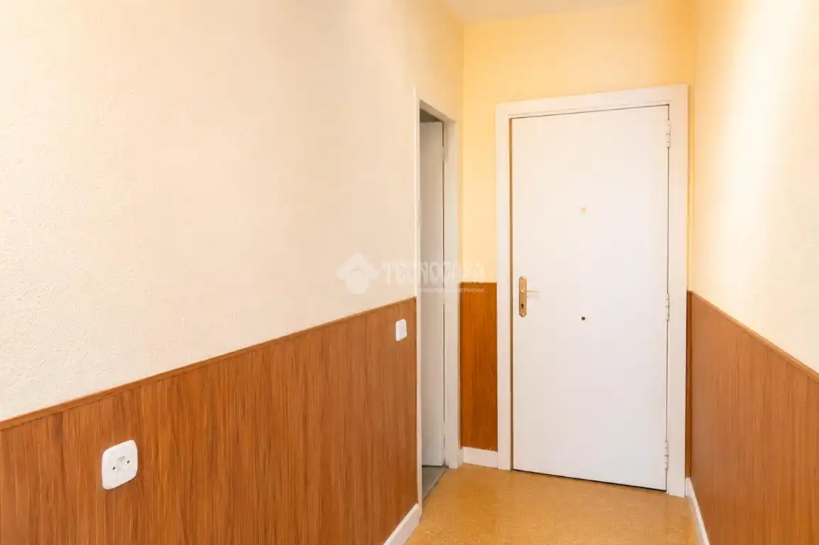 Piso en venta en Madrid con Calefacción y Terraza