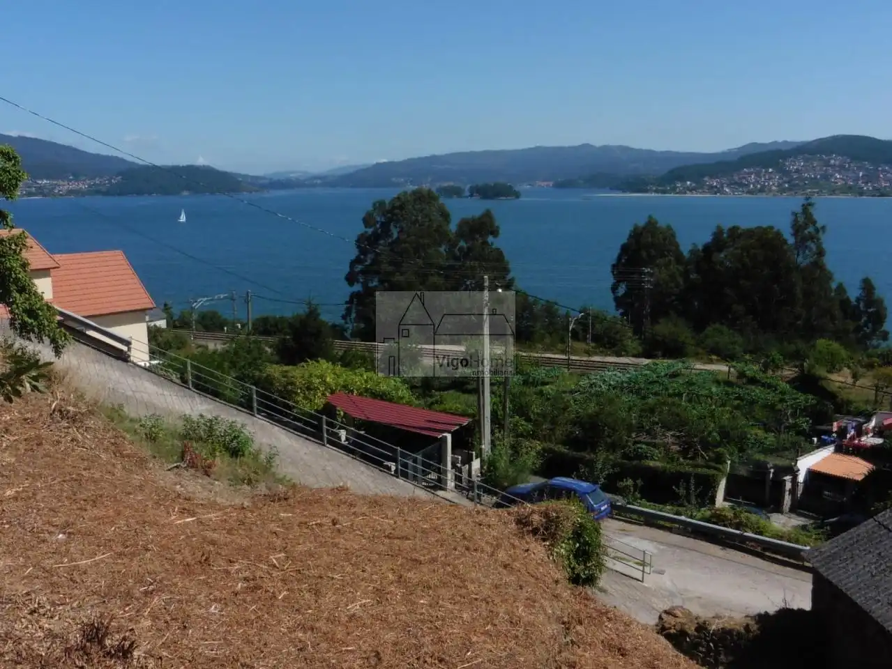 Casa o xalet en venda en Redondela amb Jardí privat
