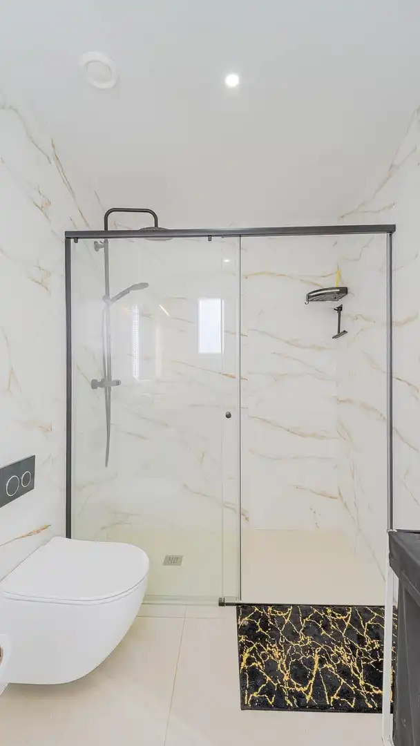 Bany de Casa o xalet en venda en Orihuela amb Aire condicionat, Jardí privat i Terrassa