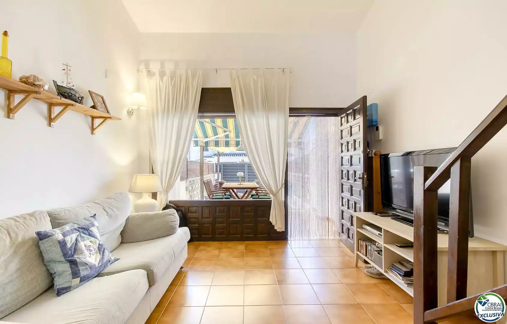 Sala d'estar de Casa o xalet en venda en Garrigàs amb Terrassa i Moblat