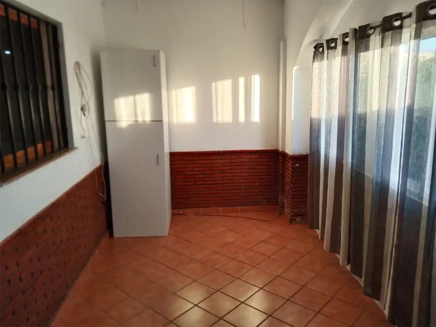 Cuina de Dúplex en venda en Enix amb Aire condicionat, Jardí privat i Moblat