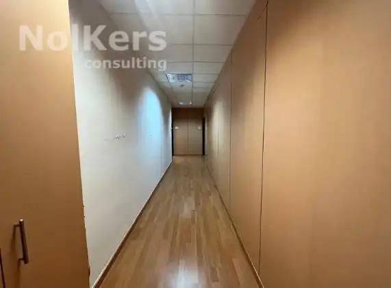 Industrial building to rent in Almeda - El Corte Inglés, imagen 7