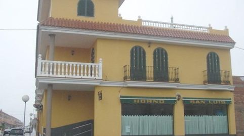 Photo 3 of Single-family semi-detached for sale in Calle de Velázquez, La Algaba, Sevilla