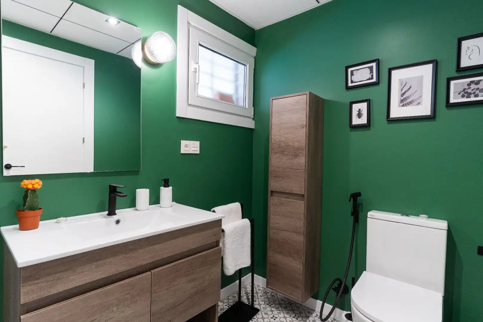 Bathroom of Flat for sale in Roquetas de Mar  with Air Conditioner, Terrace and Community pool