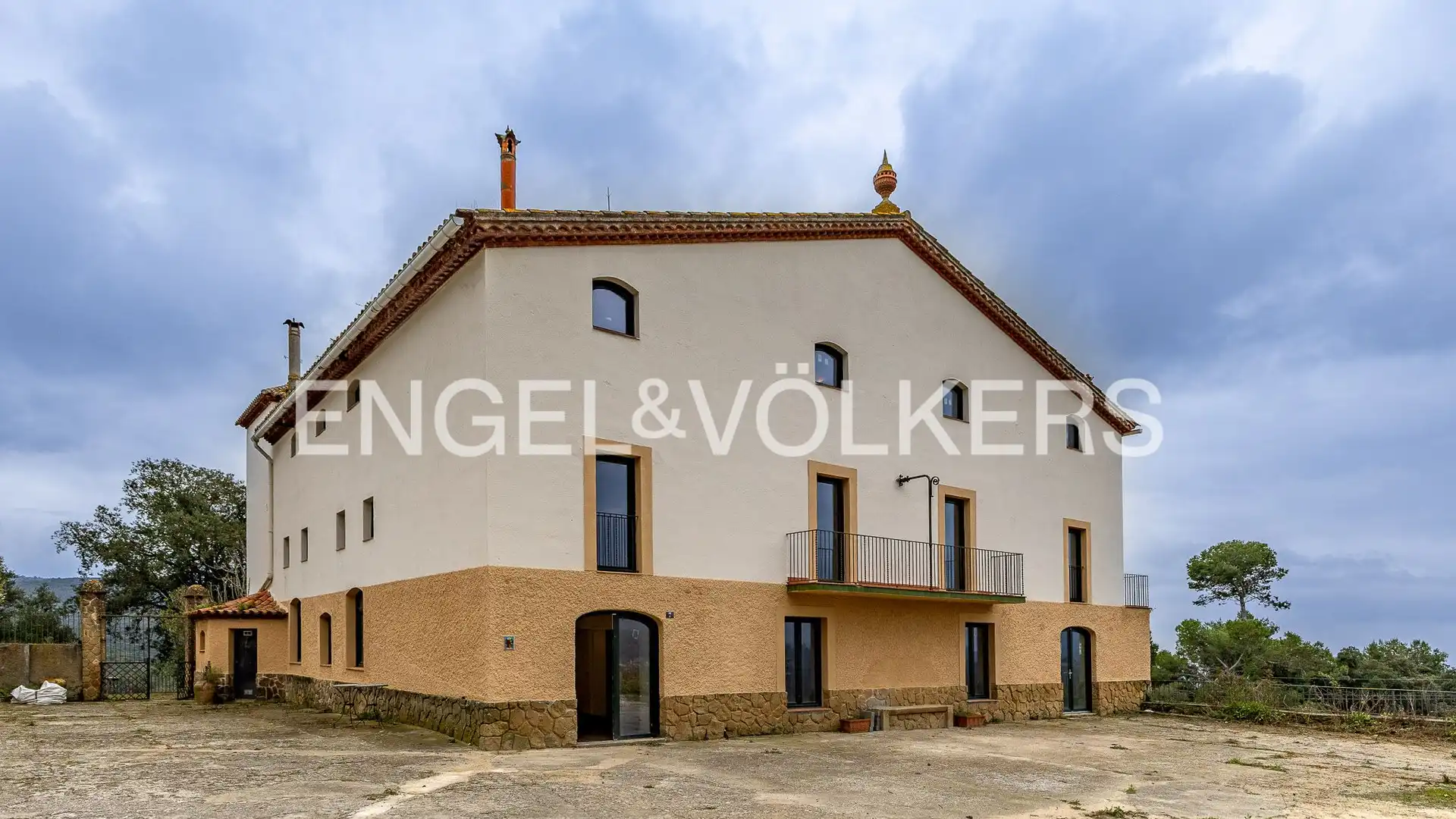 Exterior view of Country homes for sale in Sant Quirze Safaja  with Heating, Private garden and Terrace