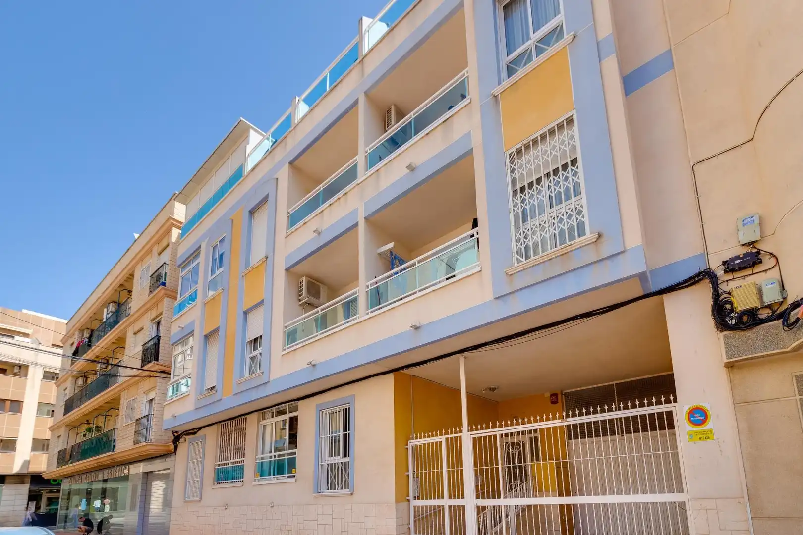 Vista exterior de Apartamento en venta en Torrevieja con Aire acondicionado, Terraza y Trastero