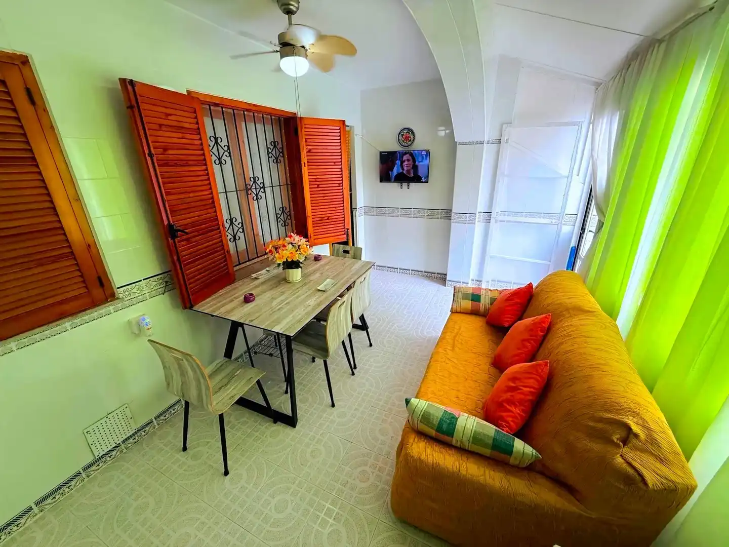 Sala de estar de Casa adosada en venta en Los Alcázares con Aire acondicionado y Alarma