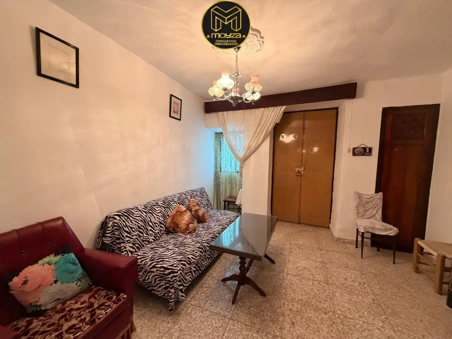 Sala d'estar de Casa o xalet en venda en Cambil amb Terrassa