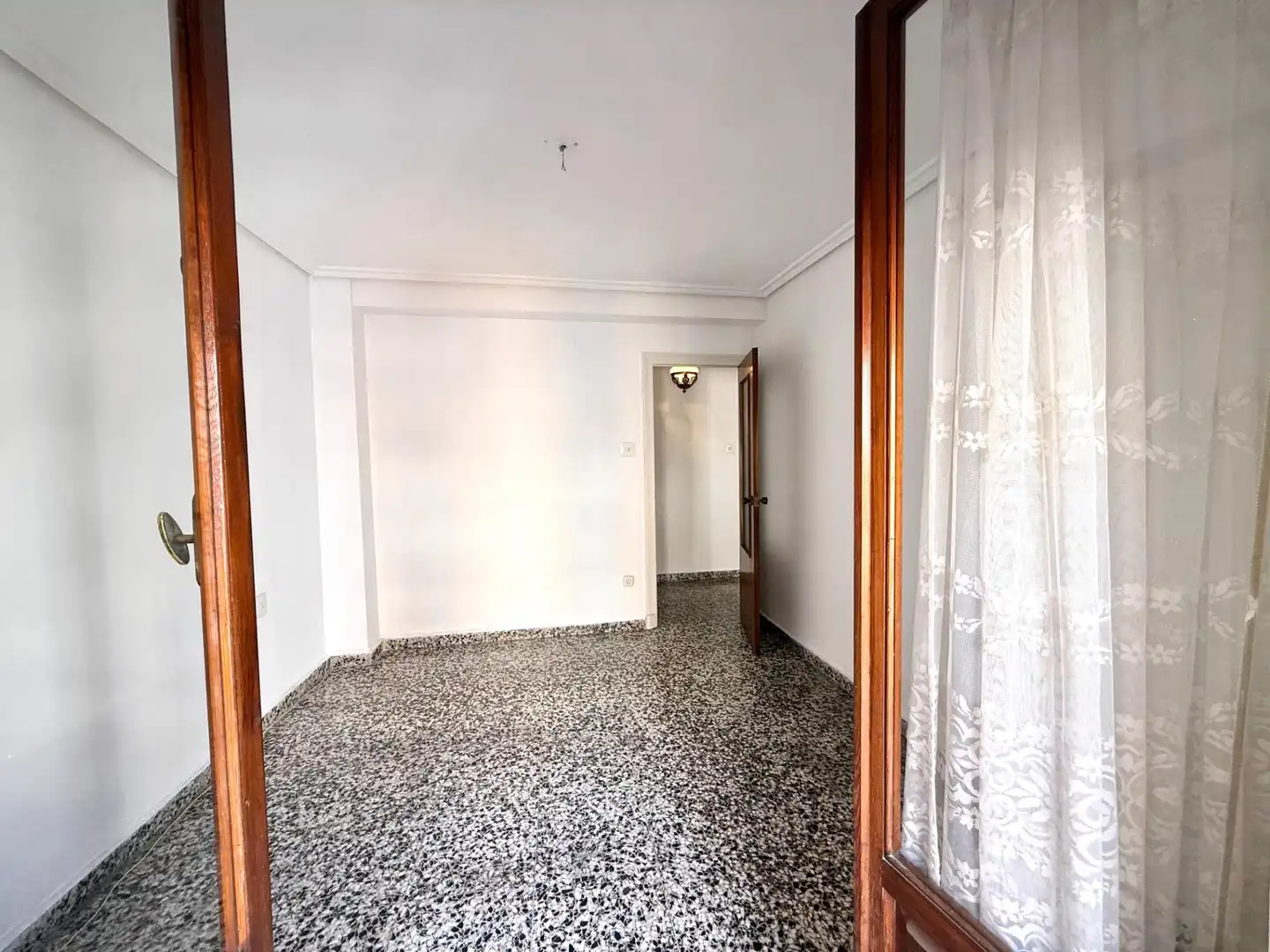 Flat for sale in Valencia  with Balcony