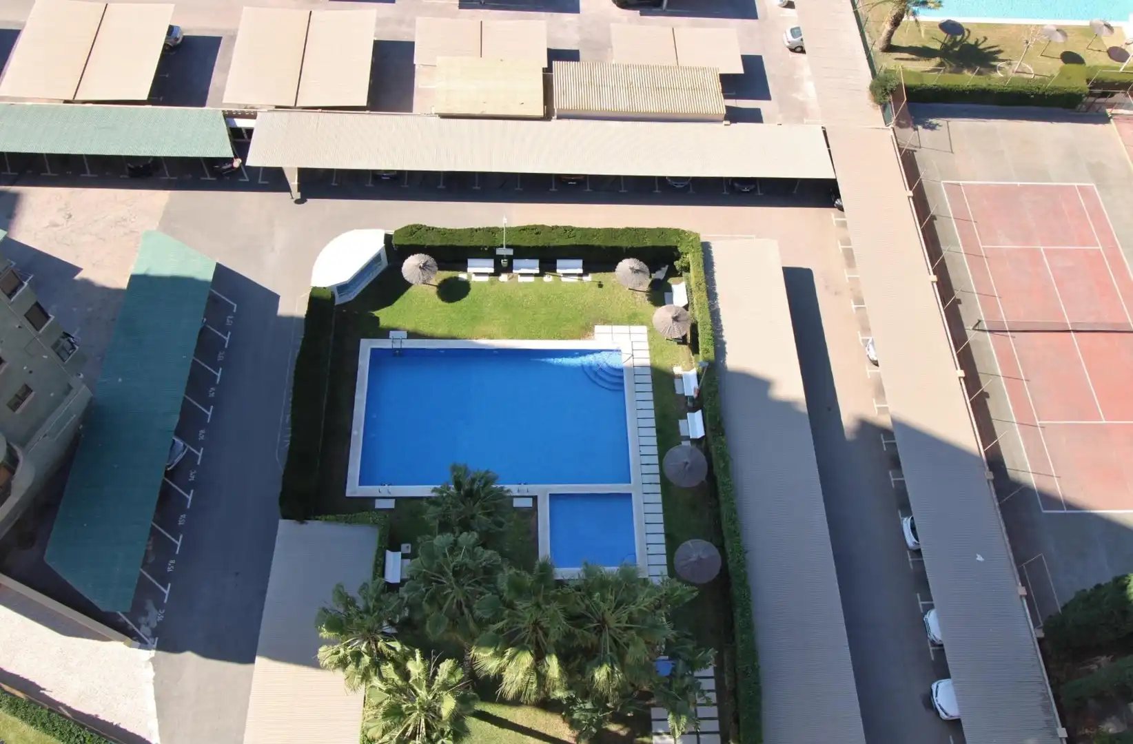Piscina de Àtic en venda en Alicante / Alacant amb Terrassa, Balcó i Piscina comunitària