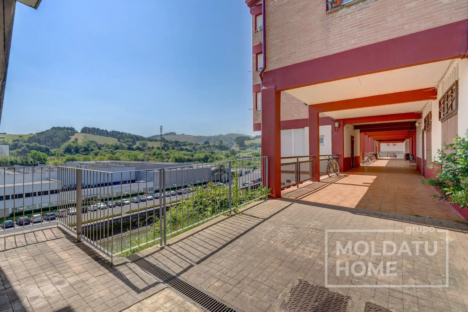 Außenansicht von Wohnung zum Verkauf in Zumaia mit Terrasse