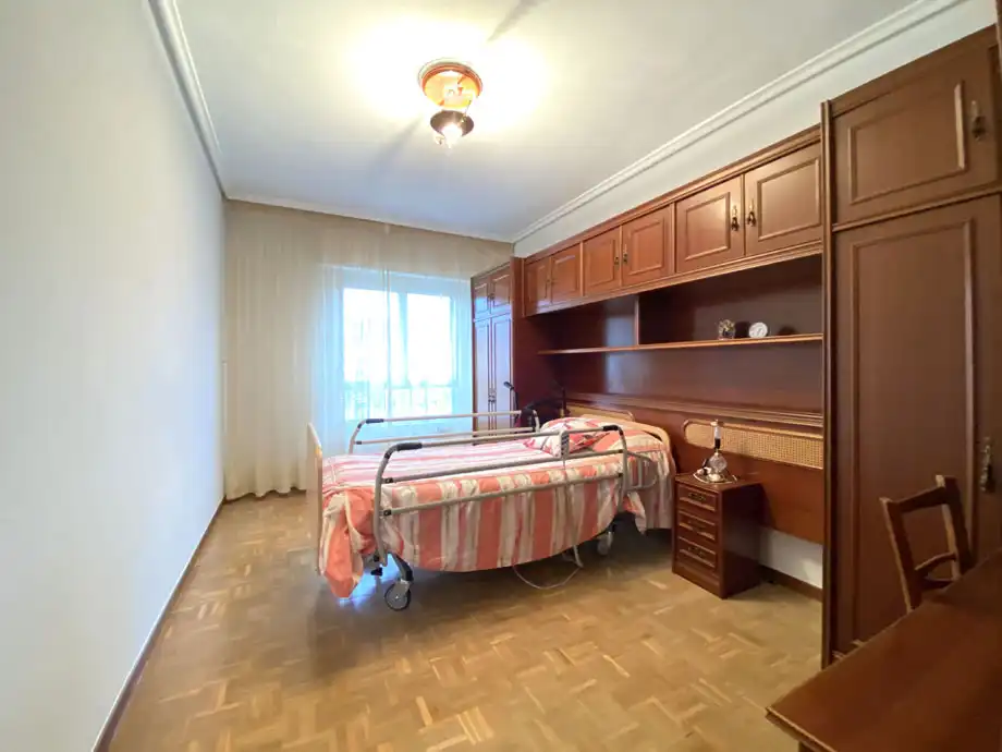 Flat for sale in Ariznabarra