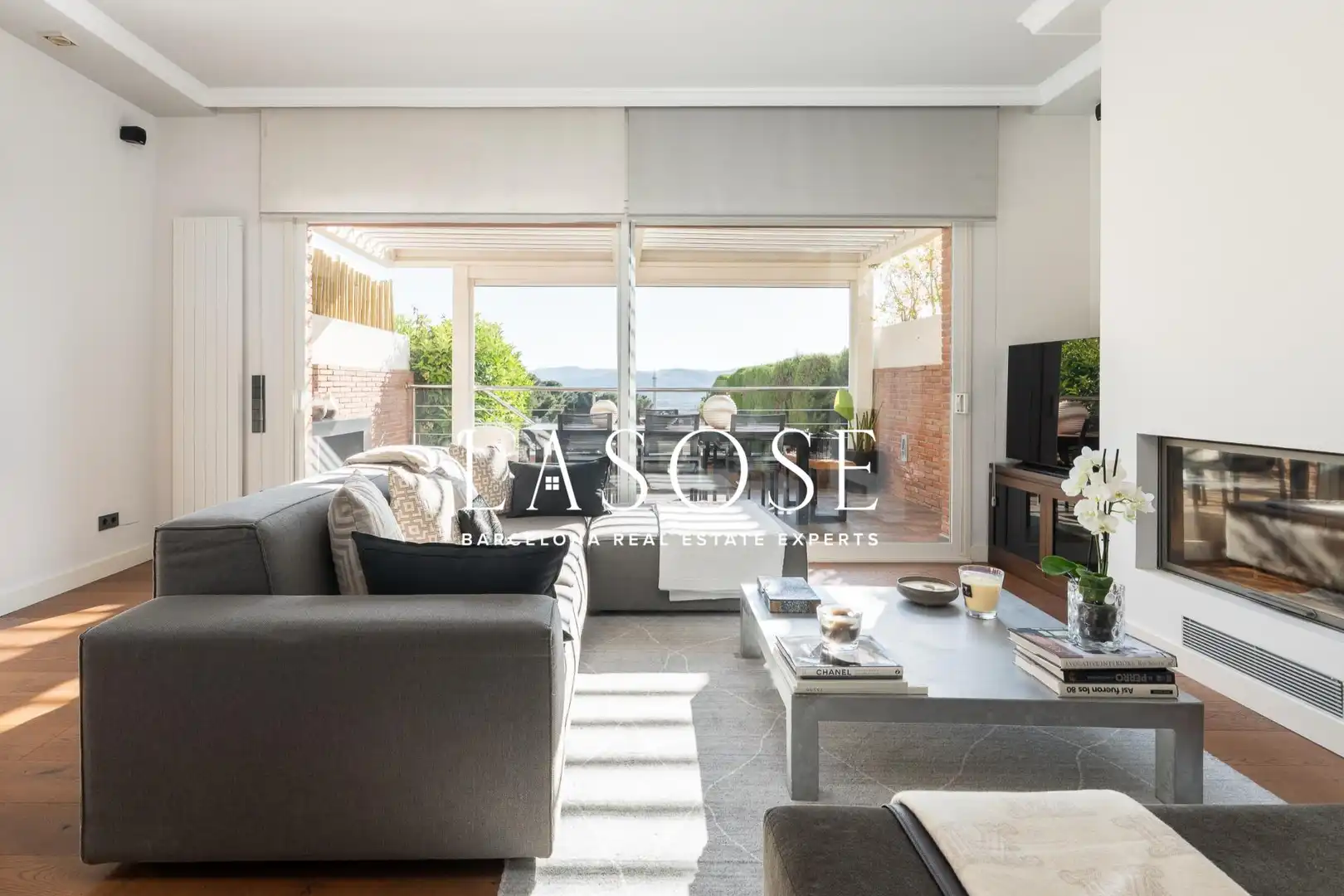 Living room of Houses for rent in Sant Just Desvern  with Heating, Private garden and Terrace