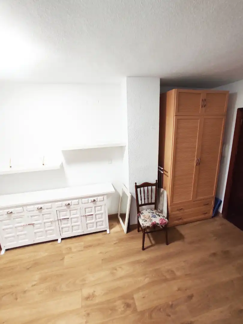 Studio avec ascenseur à louer à Calle Emperatriz Eugenia 12B, imagen 4