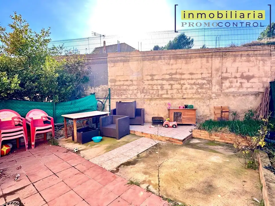 Jardín de Casa o chalet en venta en Zuera con Aire acondicionado, Calefacción y Jardín privado