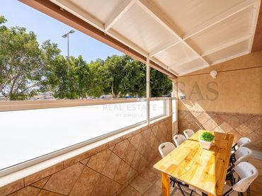 Casa aparellada amb balcó en venda a San Bartolomé Interior