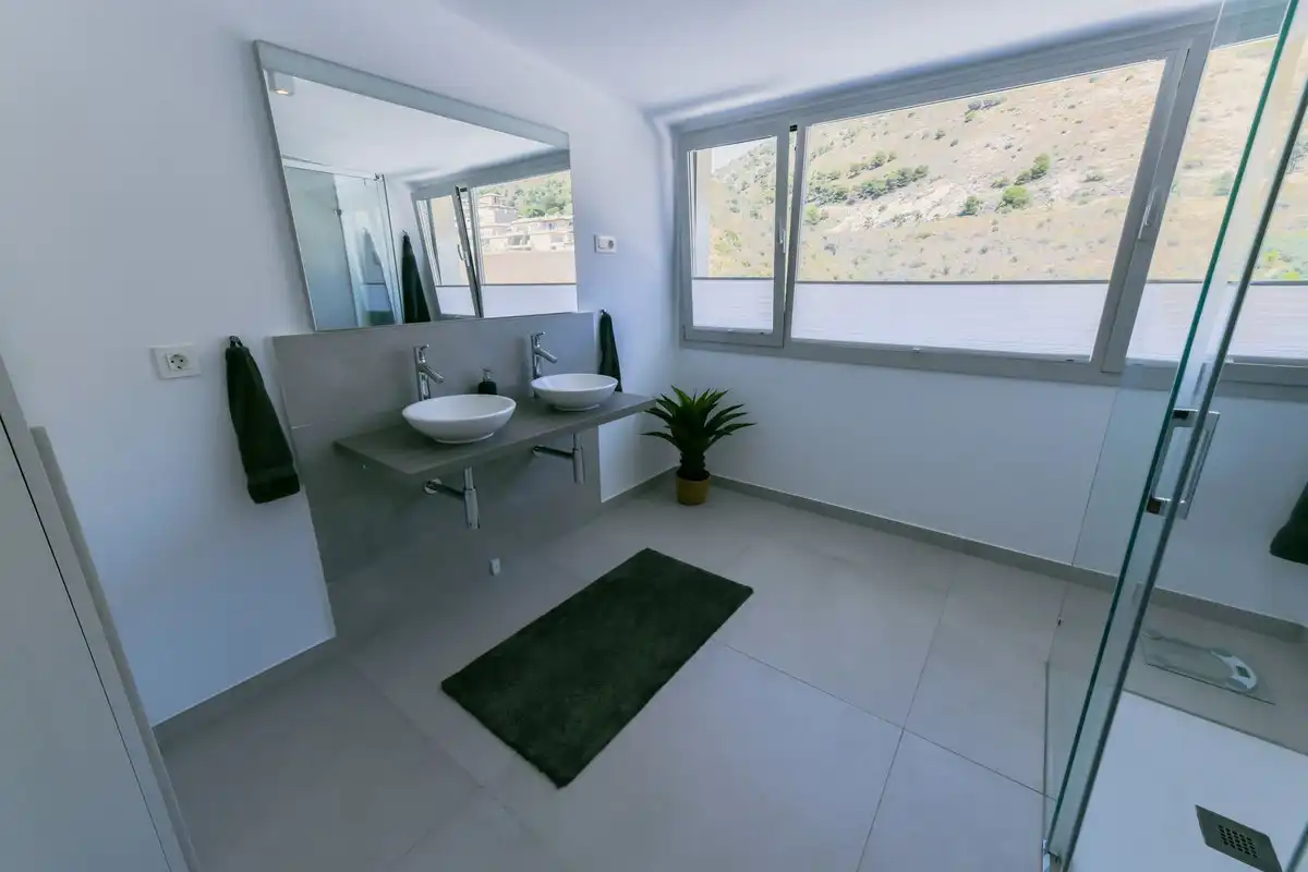 Bany de Dúplex en venda en Benalmádena amb Aire condicionat, Terrassa i Traster