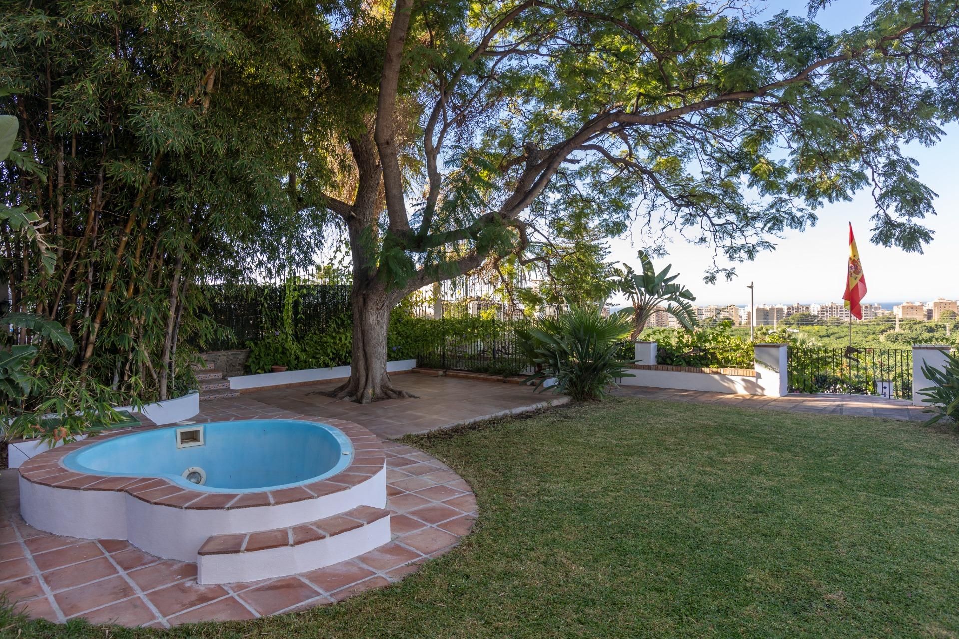 Jardí de Casa o xalet en venda en Almuñécar amb Calefacció, Jardí privat i Terrassa