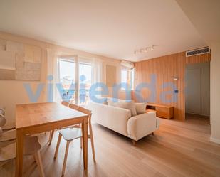 Living room of Flat to rent in  Madrid Capital  with Air Conditioner, Heating and Terrace