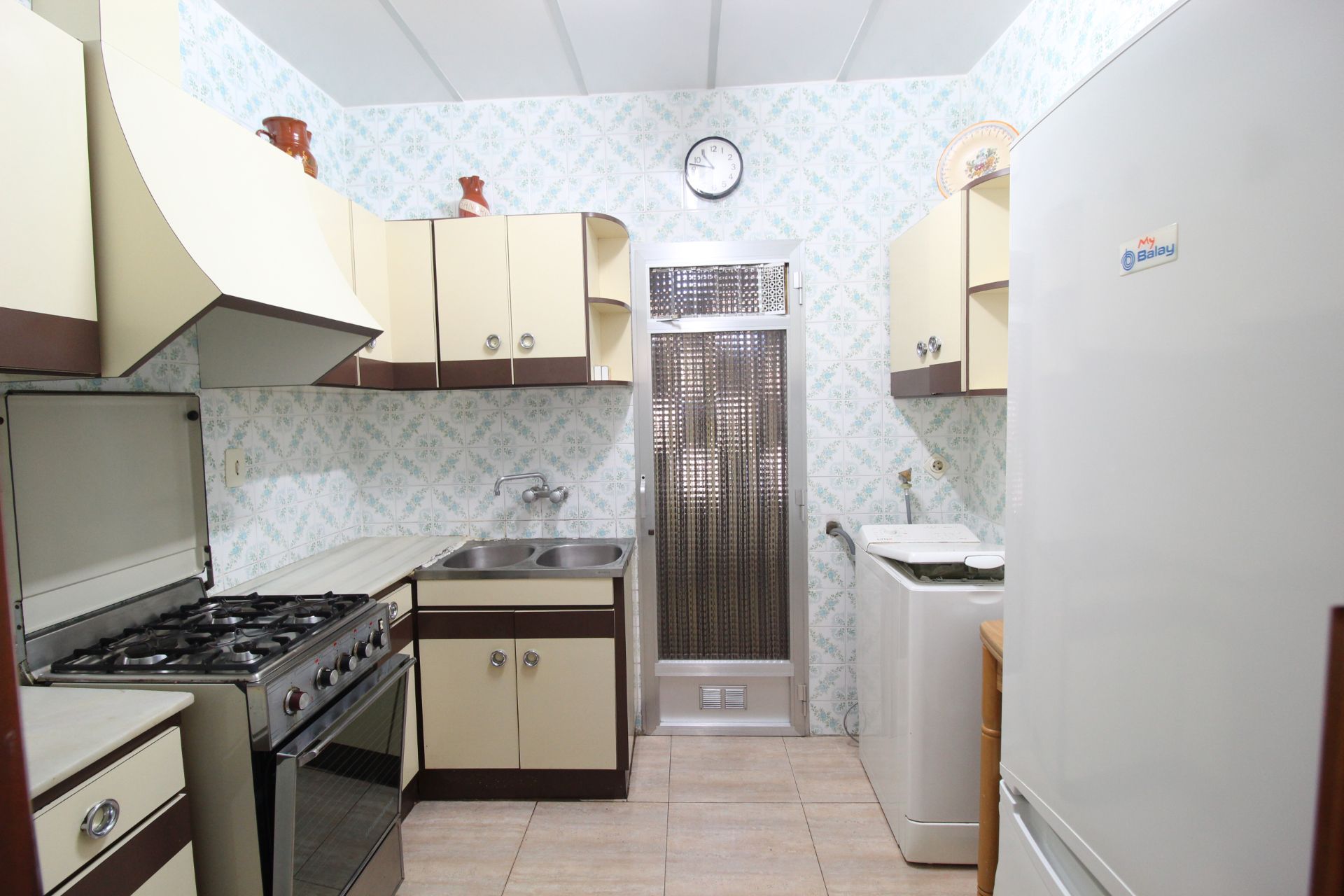 Kitchen of Flat for sale in  Barcelona Capital  with Heating, Furnished and Oven