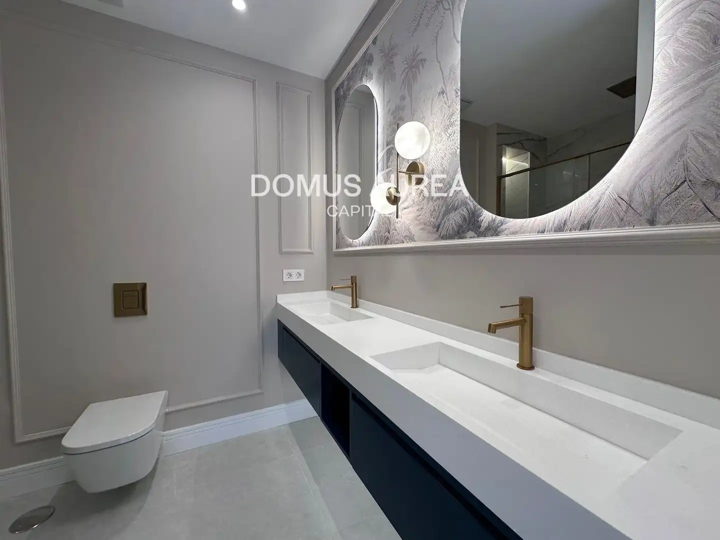 Baño de Piso en venta en Madrid con Aire acondicionado, Calefacción y Amueblado