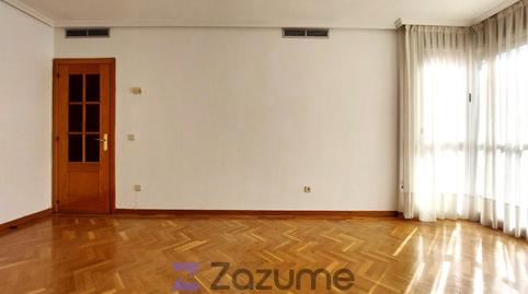 Foto 4 de Pis de lloguer a C. del Pensamiento, Castillejos - Cuzco,  Madrid Capital