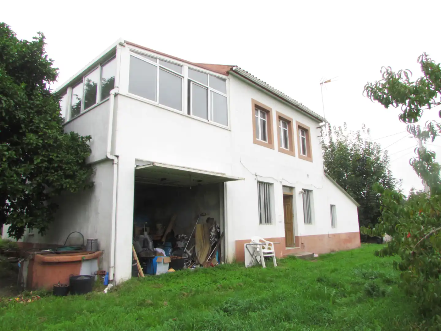 Vista exterior de Casa o xalet en venda en Ferrol amb Jardí privat i Traster