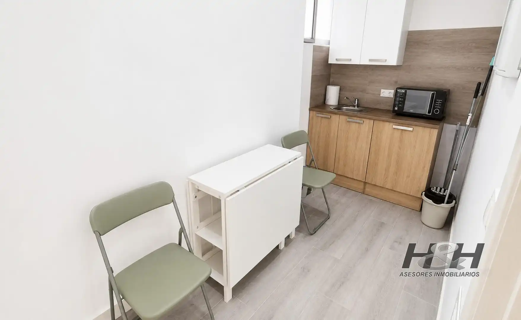 Cocina de Oficina de alquiler en Burjassot con Aire acondicionado y Calefacción