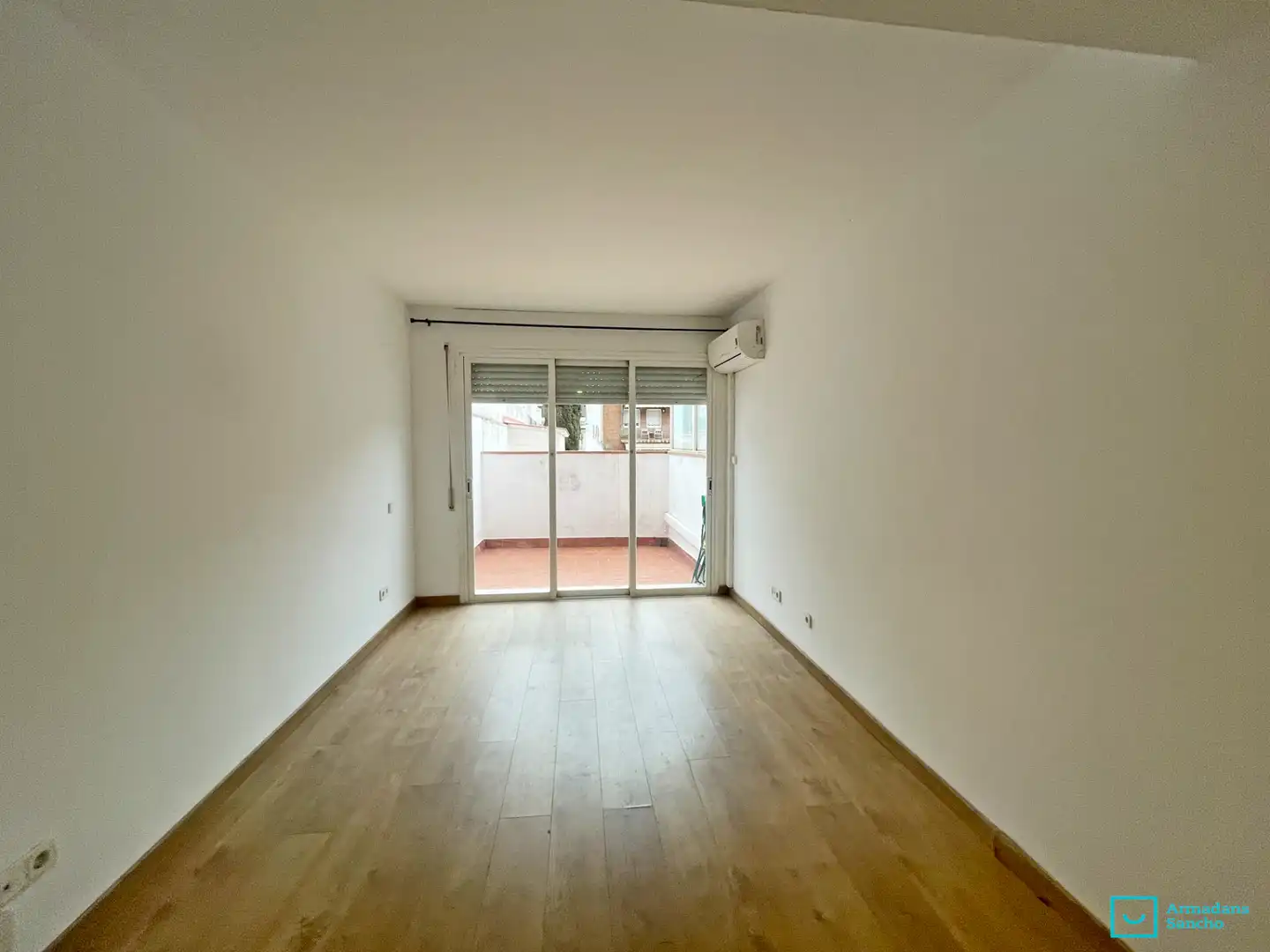 Bedroom of Study for rent in Barcelona  with Air Conditioner and Terrace