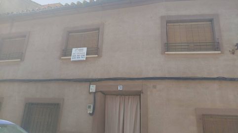 Buen solar con mucha fachada en zona tranquila.