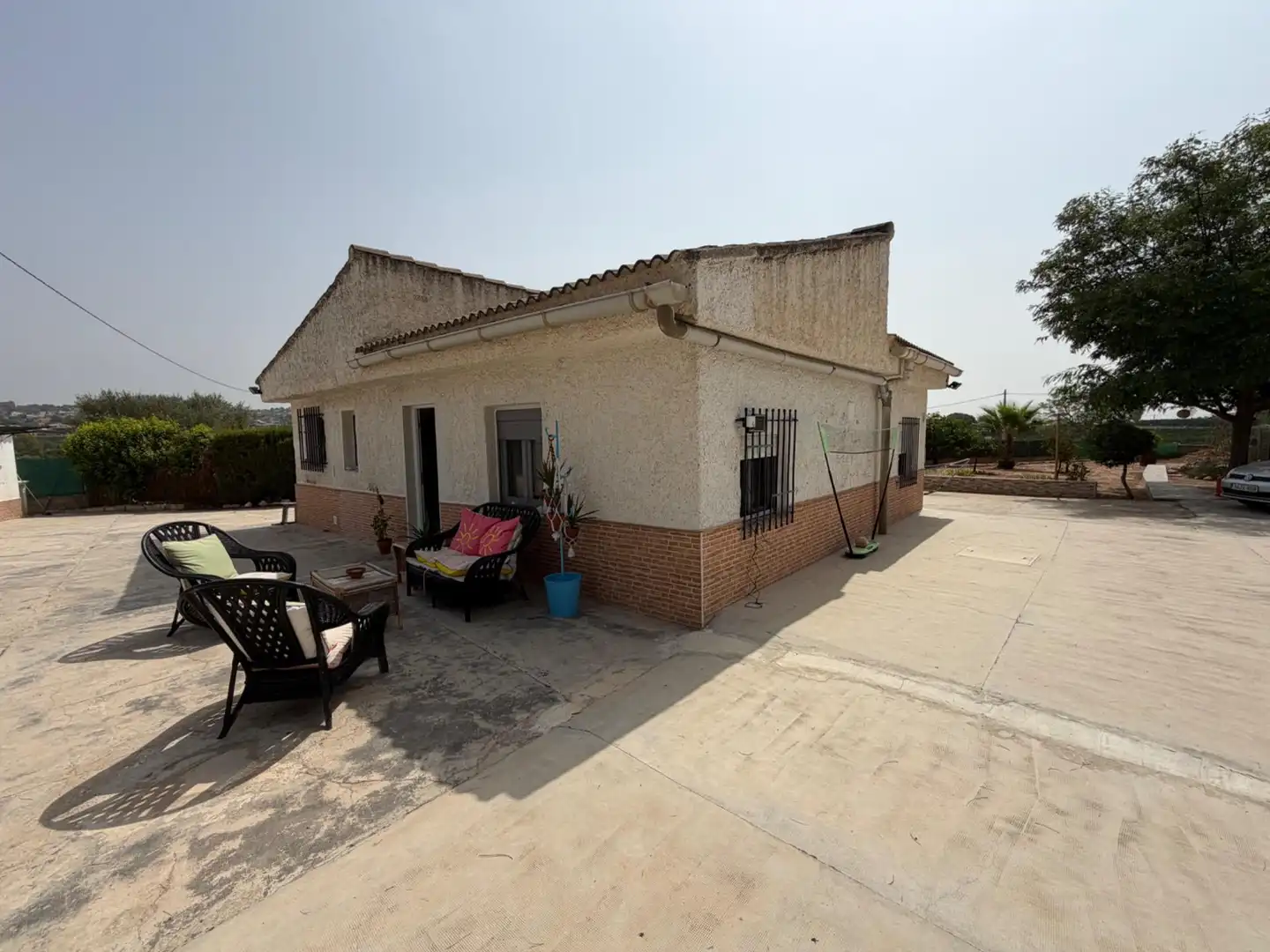 Vista exterior de Casa o xalet en venda en Pedralba amb Aire condicionat, Jardí privat i Terrassa