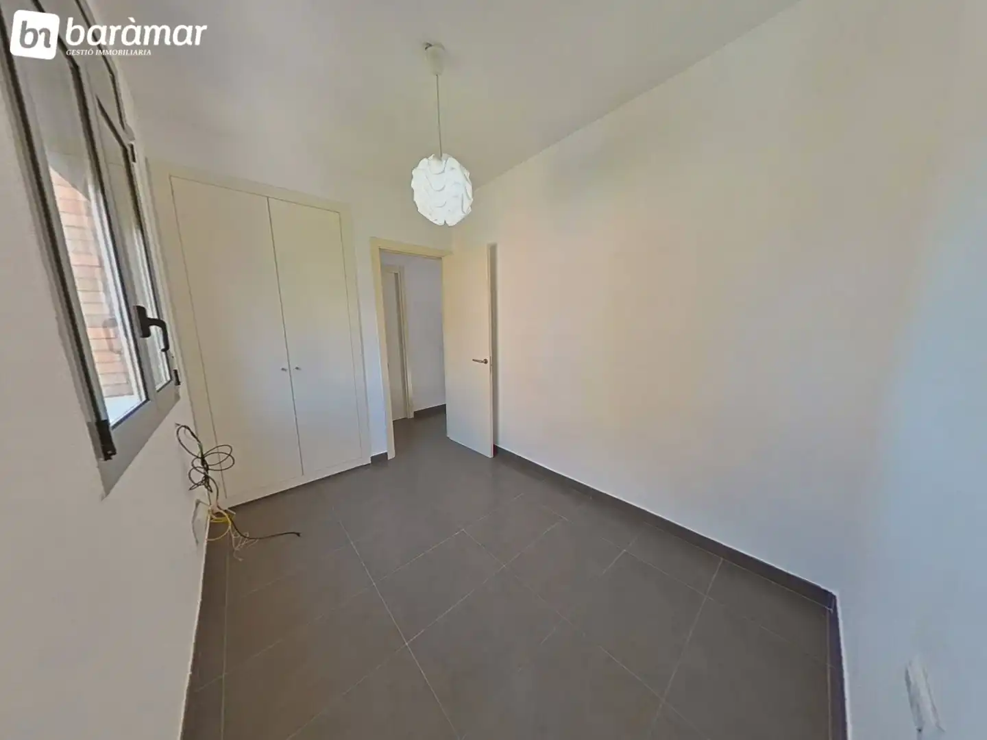 Habitación de Casa adosada en venta en El Vendrell con Aire acondicionado, Calefacción y Jardín privado