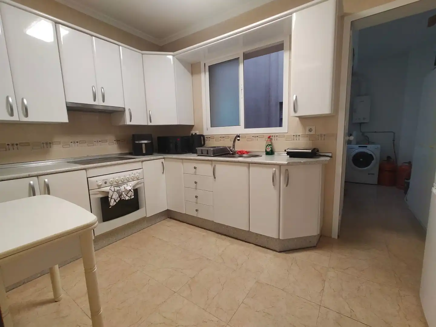 Cocina de Piso en venta en La Línea de la Concepción con Terraza