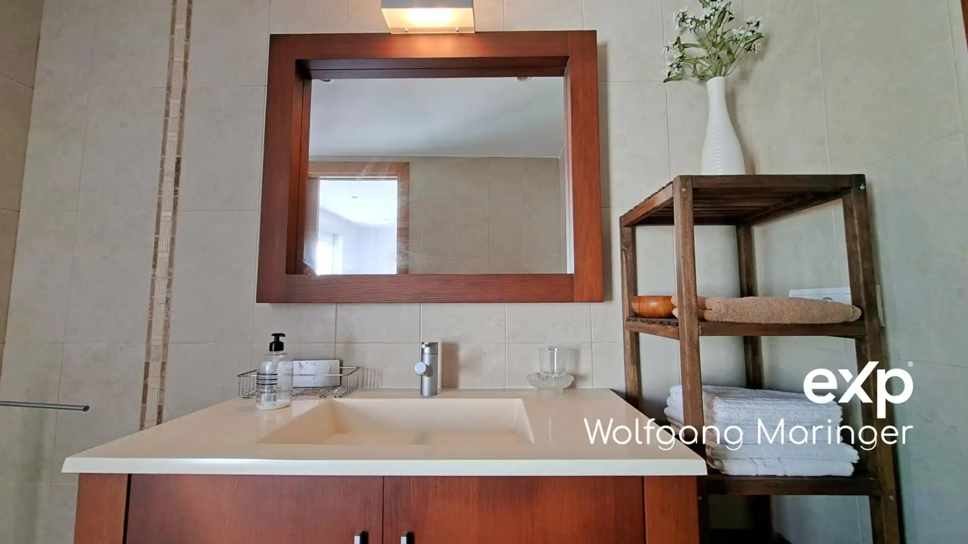 Bathroom of Attic for sale in Oliva  with Air Conditioner, Heating and Private garden