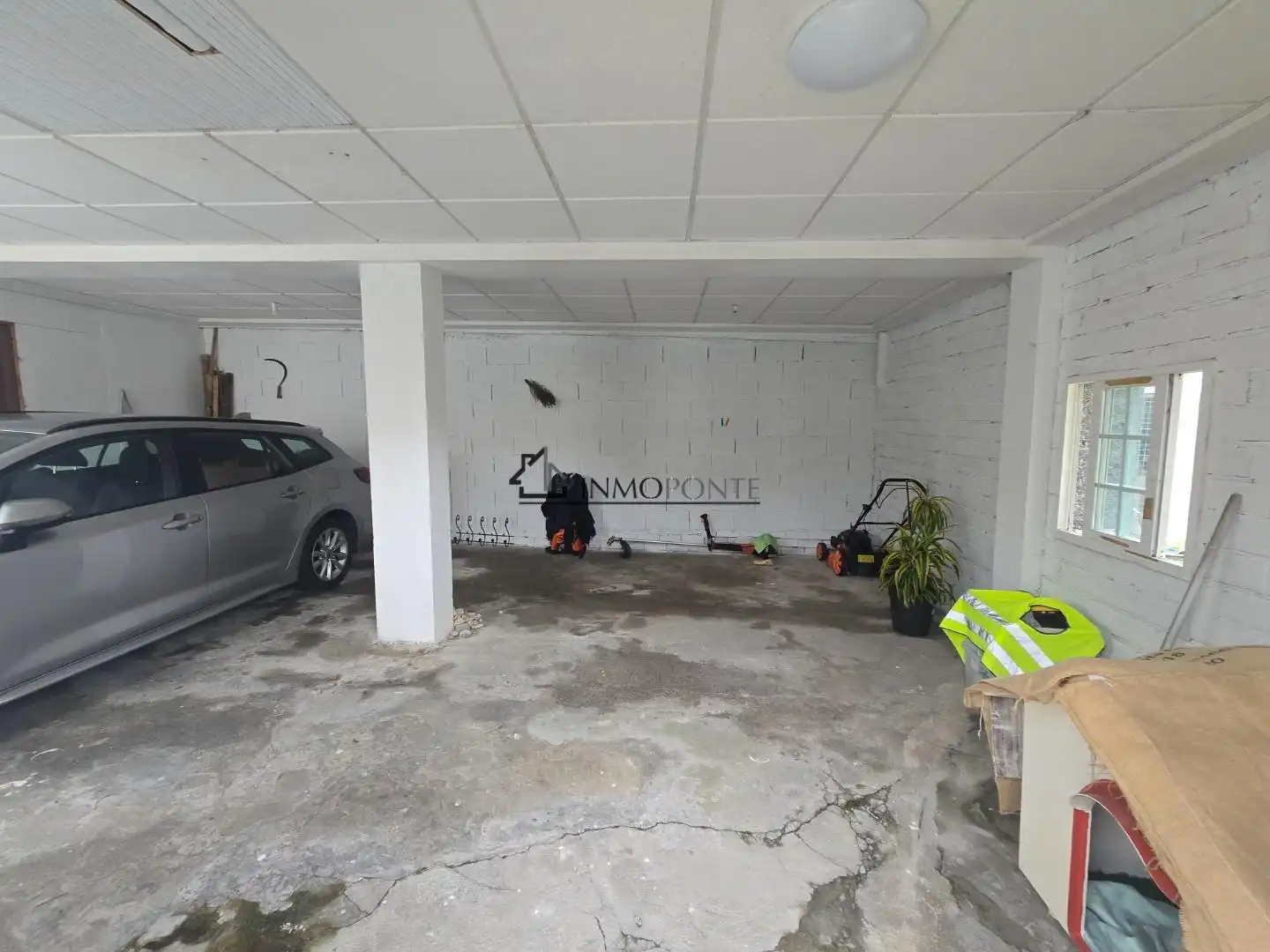Parking de Casa o chalet en venta en Poio con Jardín privado