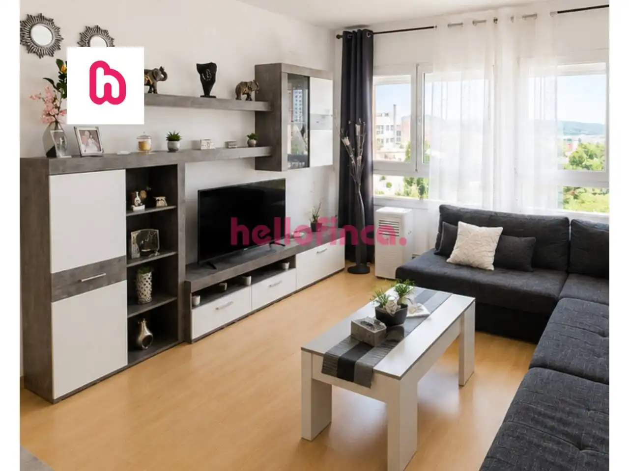 Sala de estar de Piso en venta en Vilafranca del Penedès con Calefacción, Parquet y Terraza