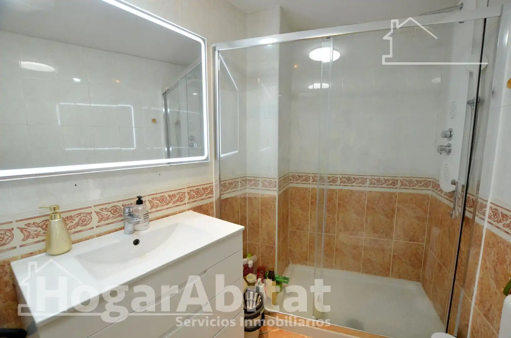 Bany de Pis en venda en Alicante / Alacant amb Aire condicionat, Calefacció i Terrassa