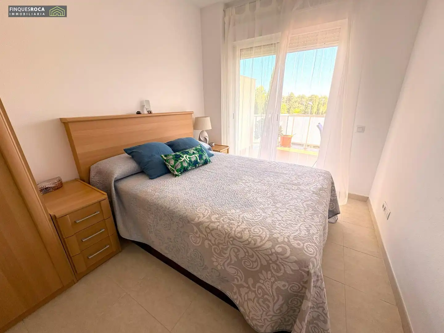 Habitación de Apartamento en venta en Alcanar con Calefacción, Terraza y Piscina