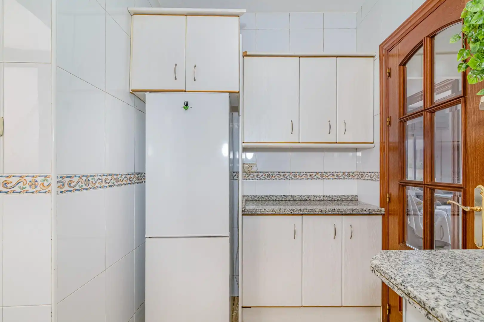Kitchen of Flat for sale in Granada  with Air Conditioner, Heating and Terrace