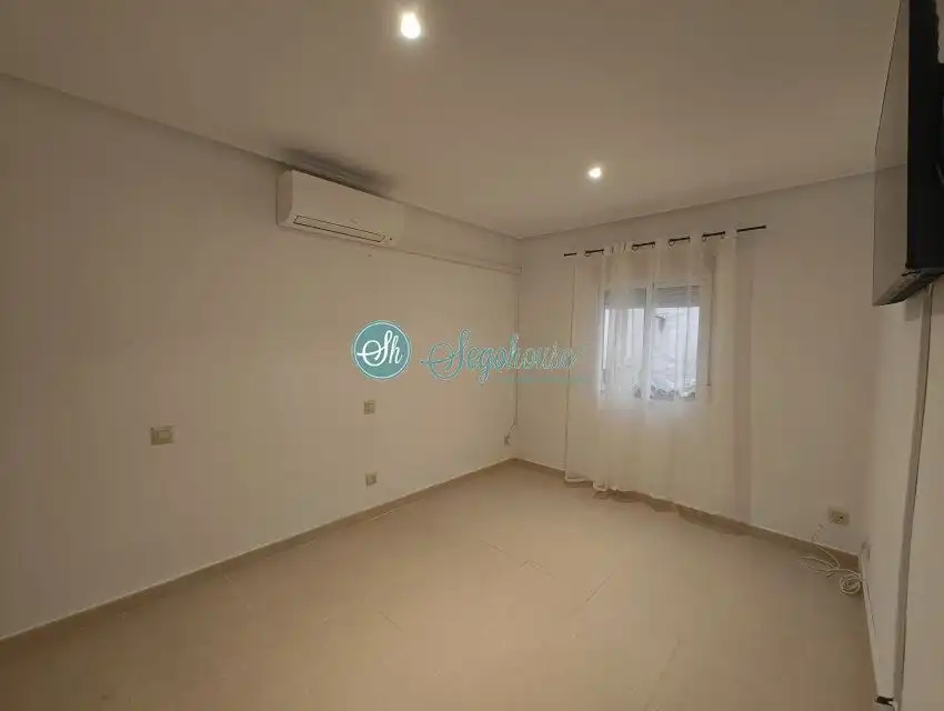 Habitación de Piso en venta en Segovia con Aire acondicionado y Calefacción